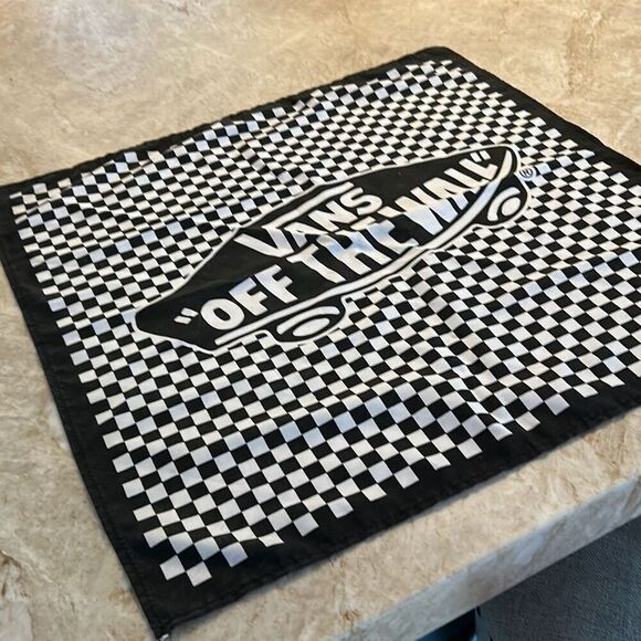 VANS Bandana NWOT - Picture 2 of 3
